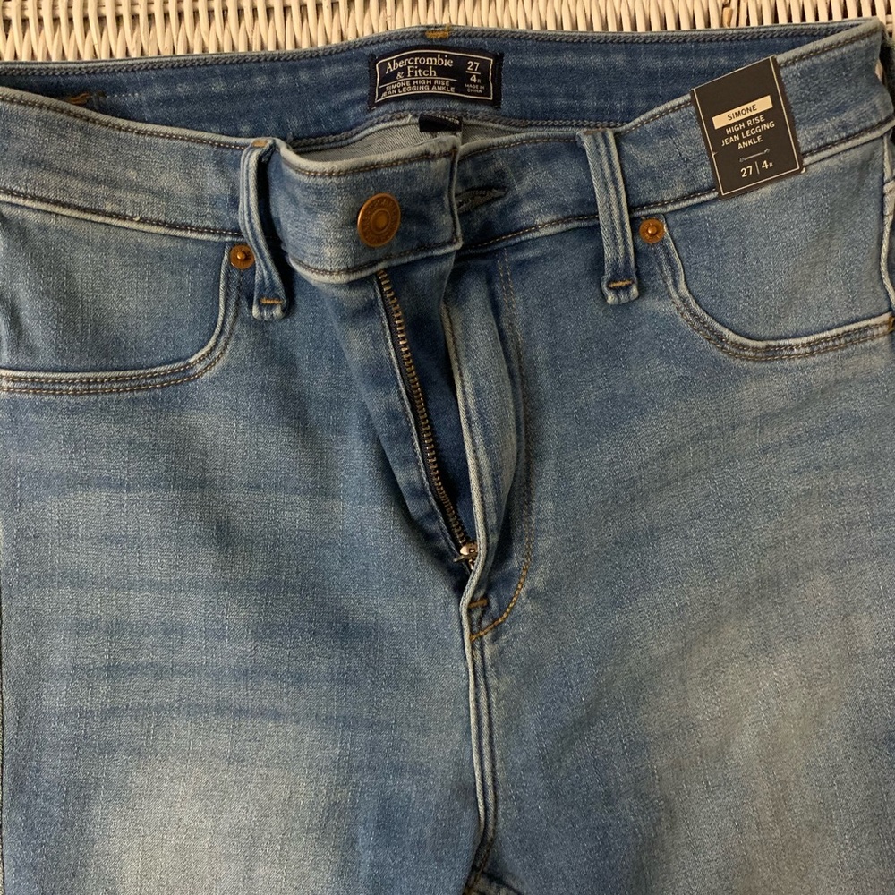 NWT Abercrombie & Fitch jeggings